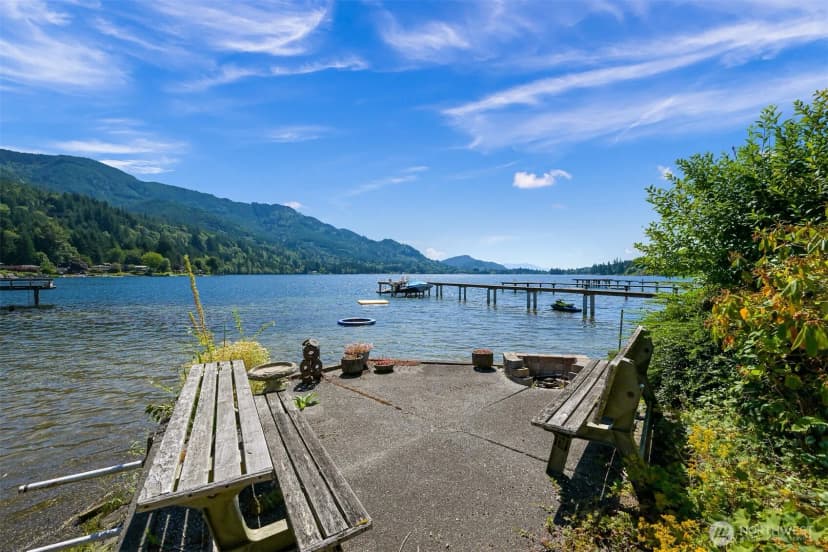 Property photo for 850 Autumn Lane, Bellingham photo 35