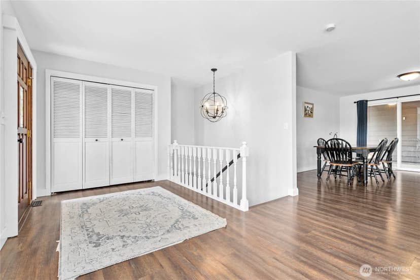 Property photo for 1612 Kok Road, Lynden photo 8