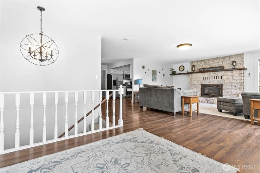 Property photo for 1612 Kok Road, Lynden photo 7