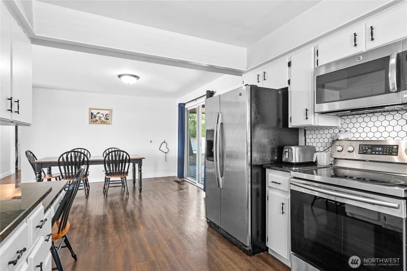 Property photo for 1612 Kok Road, Lynden photo 13