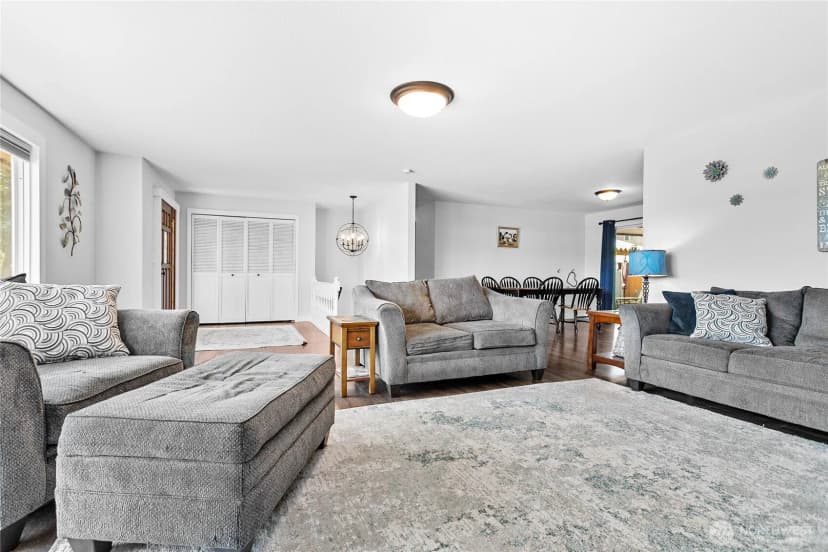 Property photo for 1612 Kok Road, Lynden photo 4