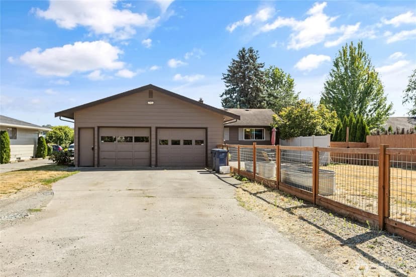 Property photo for 1612 Kok Road, Lynden photo 31