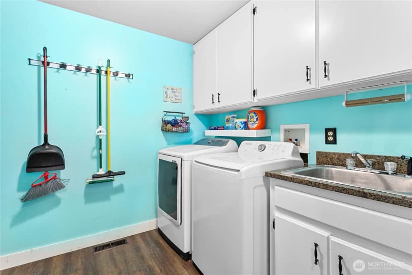 Property photo for 1612 Kok Road, Lynden photo 14