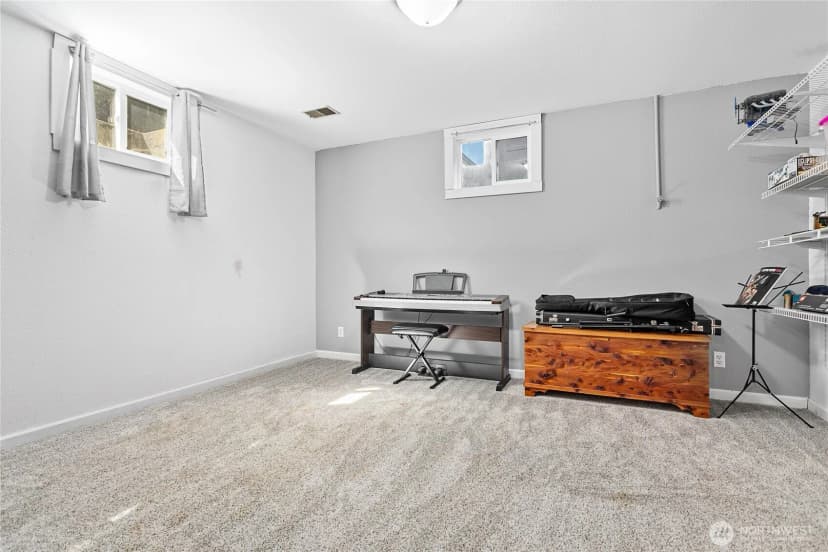 Property photo for 1612 Kok Road, Lynden photo 20