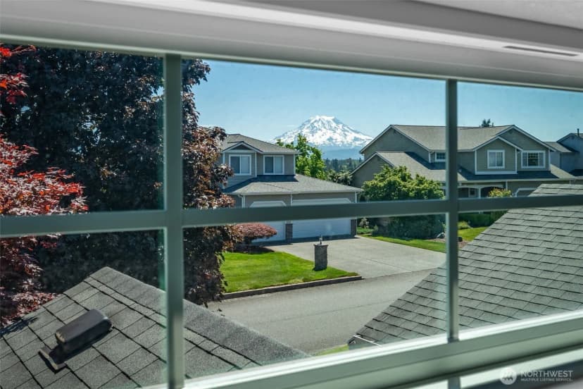 Property photo for 14102 68th Avenue E, Puyallup photo 2