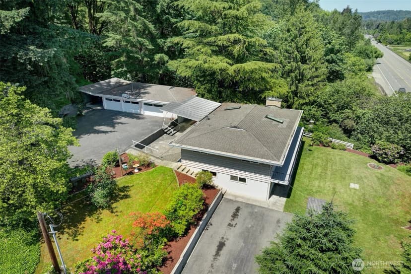 Property photo for 7603 Renton-issaquah Road Se, Issaquah photo 30