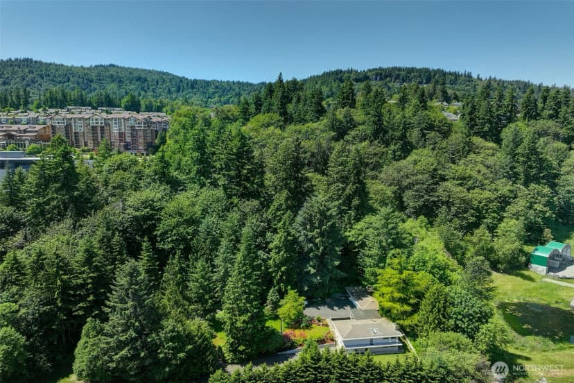 Property photo for 7603 Renton-issaquah Road Se, Issaquah
