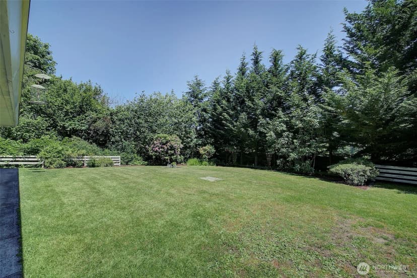 Property photo for 7603 Renton-issaquah Road Se, Issaquah photo 17