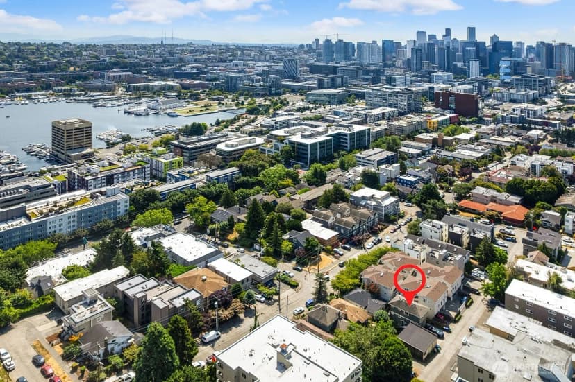 Property photo for 1231 6th Avenue N, Seattle