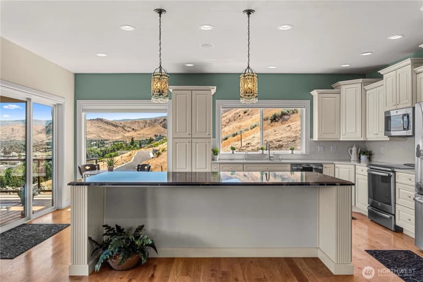 Property photo for 1776 Broadway Place, Wenatchee photo 13