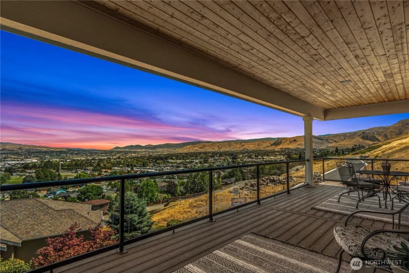 Property photo for 1776 Broadway Place, Wenatchee photo 37