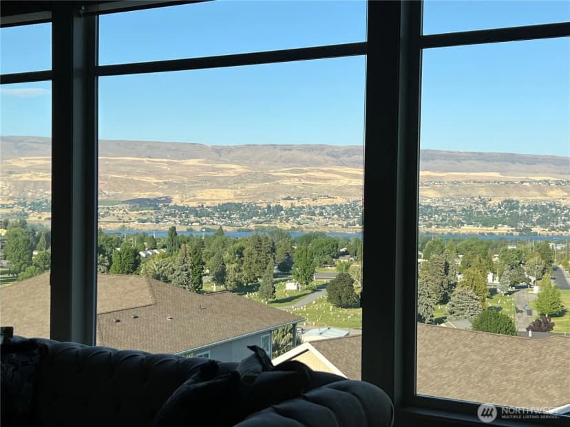 Property photo for 1776 Broadway Place, Wenatchee photo 39