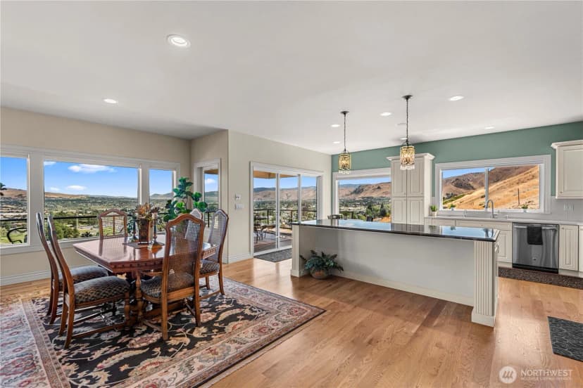 Property photo for 1776 Broadway Place, Wenatchee photo 14