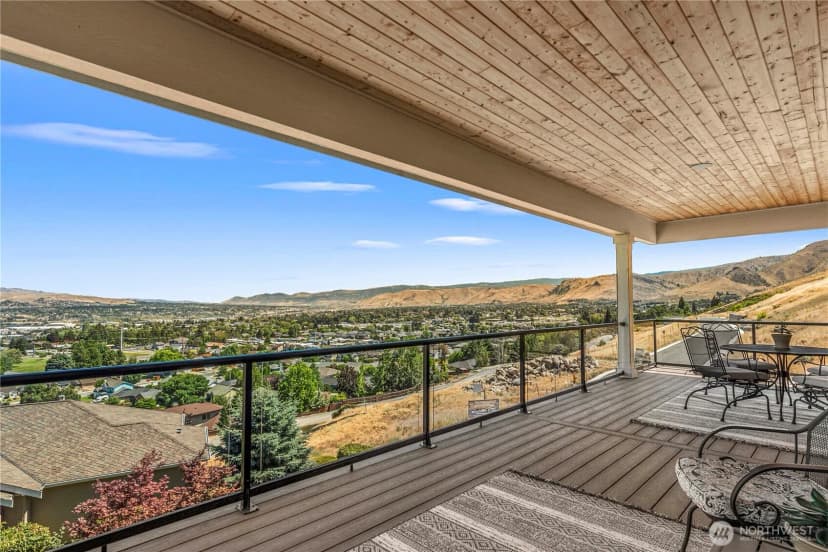 Property photo for 1776 Broadway Place, Wenatchee photo 18
