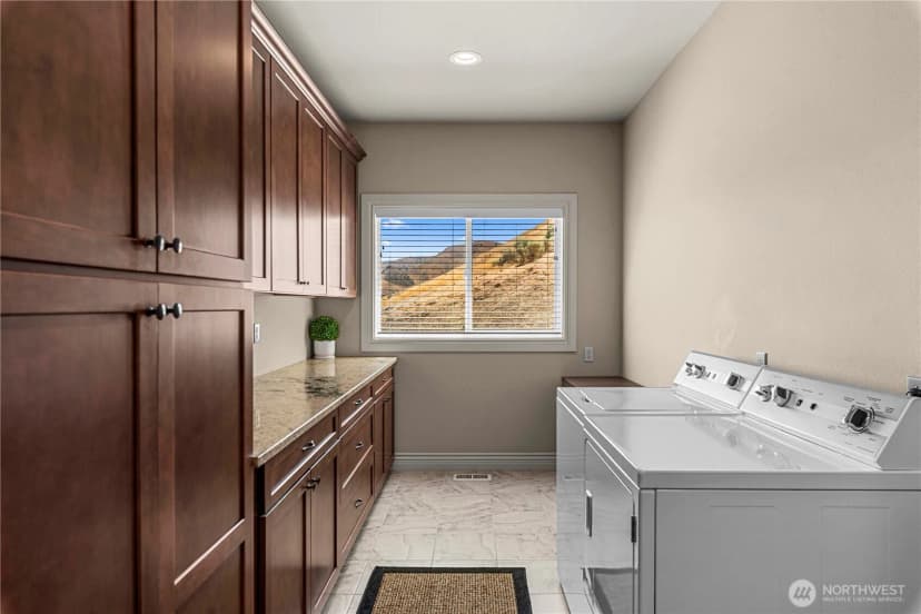 Property photo for 1776 Broadway Place, Wenatchee photo 21
