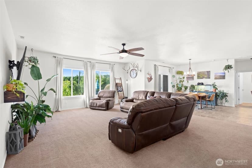 Property photo for 233 Powder Hill Drive, Kalama photo 5