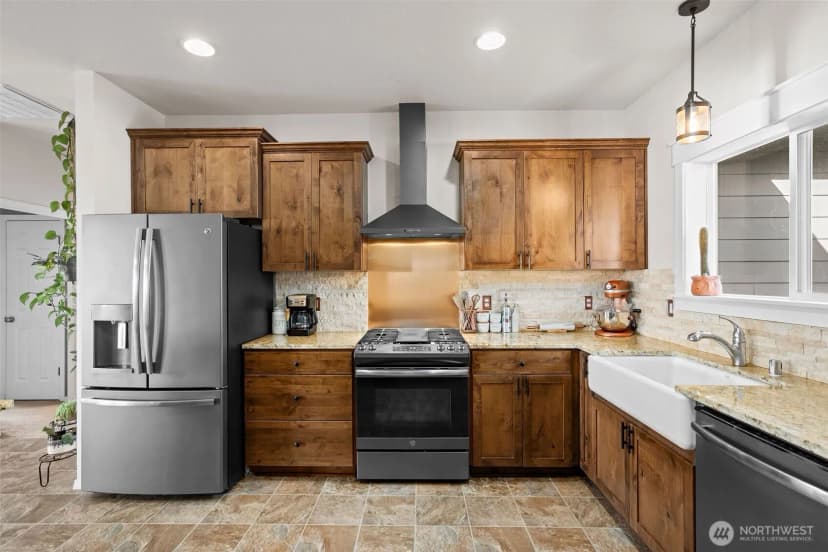 Property photo for 233 Powder Hill Drive, Kalama photo 12