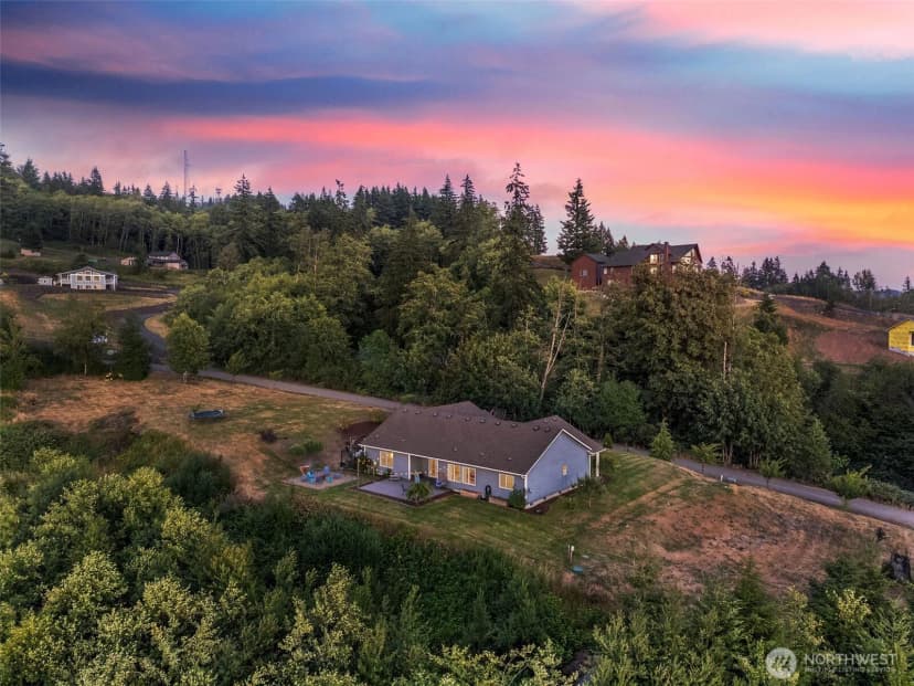 Property photo for 233 Powder Hill Drive, Kalama photo 2