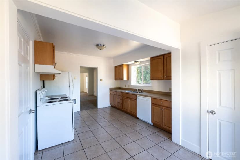 Property photo for 425 N Buckner Street, Centralia photo 14
