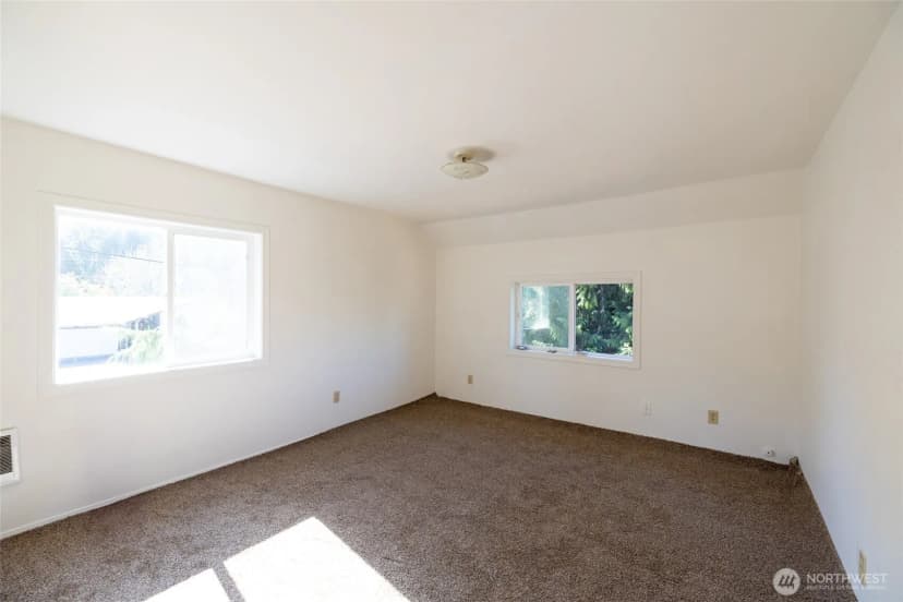 Property photo for 425 N Buckner Street, Centralia photo 17