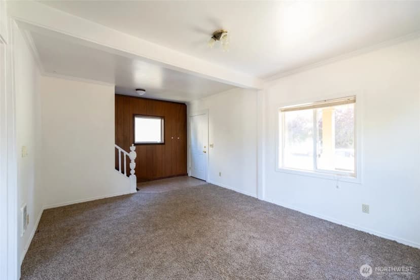 Property photo for 425 N Buckner Street, Centralia photo 7
