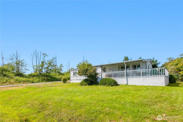 Property photo for 5594 Hillvue Road, Blaine