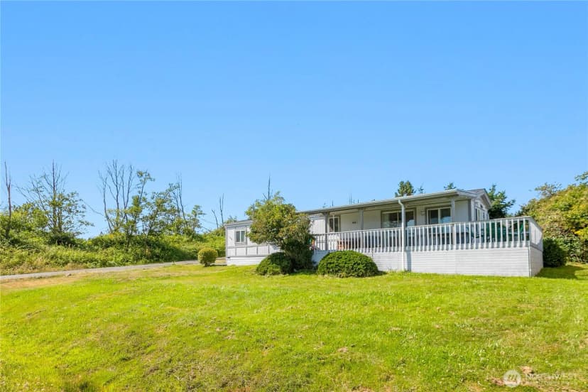 Property photo for 5594 Hillvue Road, Blaine