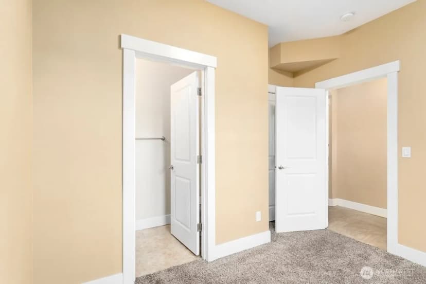 Property photo for 14404 34th Lane S, Tukwila photo 6