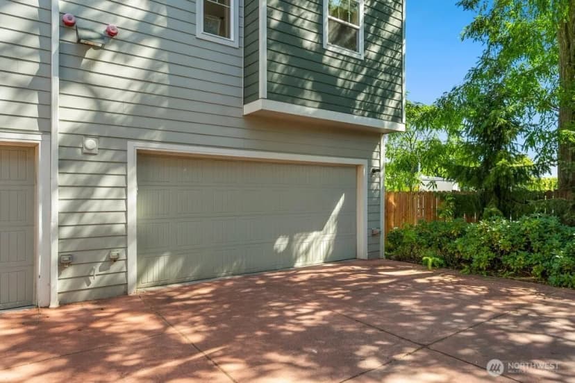 Property photo for 14404 34th Lane S, Tukwila photo 27