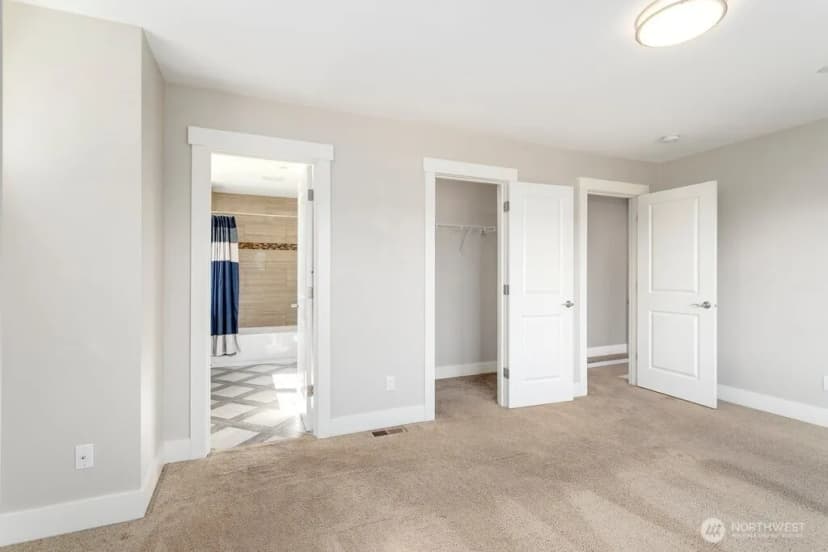 Property photo for 14404 34th Lane S, Tukwila photo 16