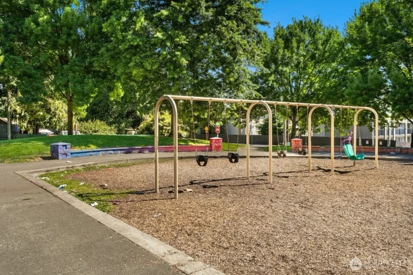 Property photo for 14404 34th Lane S, Tukwila photo 32