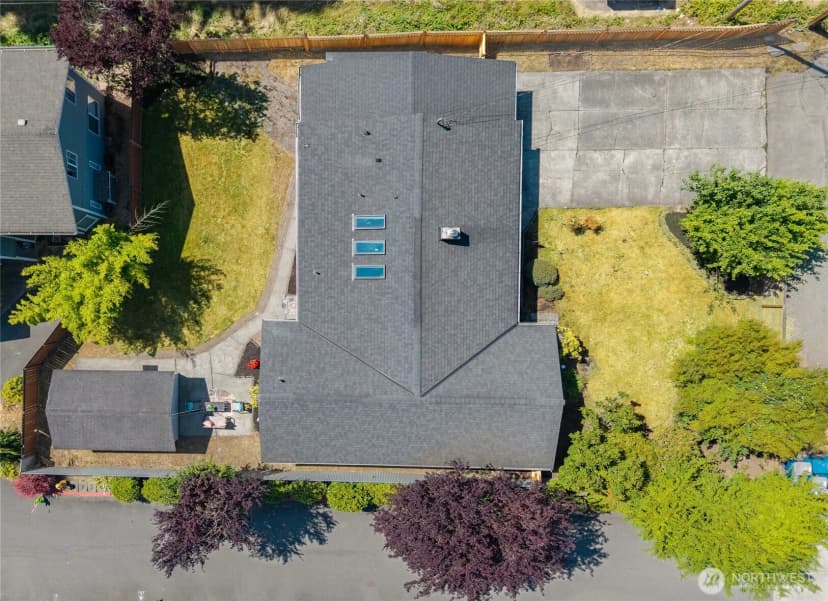 Property photo for 4616 164 Street Sw, Lynnwood photo 37