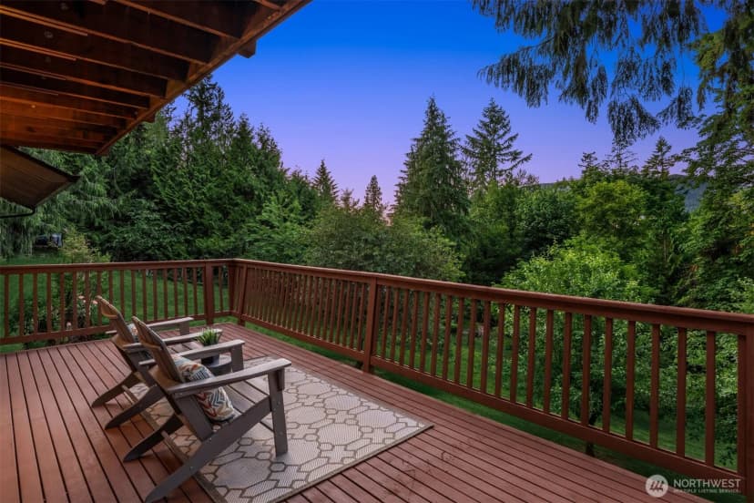 Property photo for 15400 230th Avenue Se, Issaquah photo 9