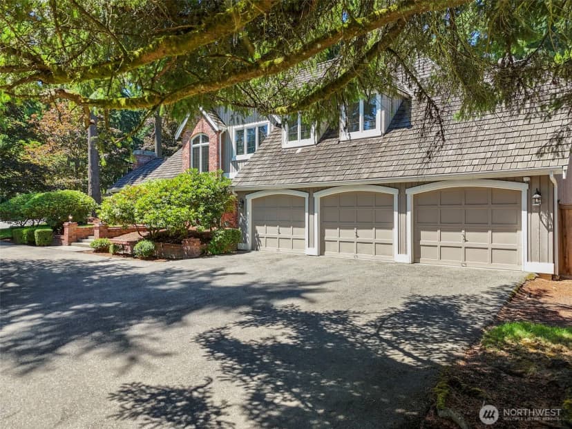 Property photo for 13603 171st Avenue Ne, Redmond photo 2