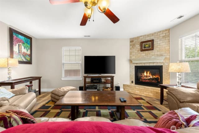 Property photo for 19219 103rd Avenue Ct E, Graham photo 5