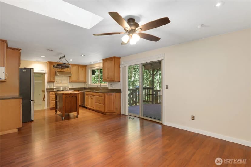 Property photo for 4727 171st Avenue Ct E, Lake Tapps photo 6