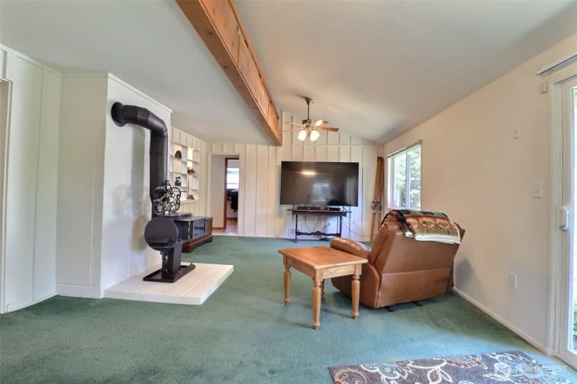 Property photo for 10012 126th Avenue Se, Renton photo 10