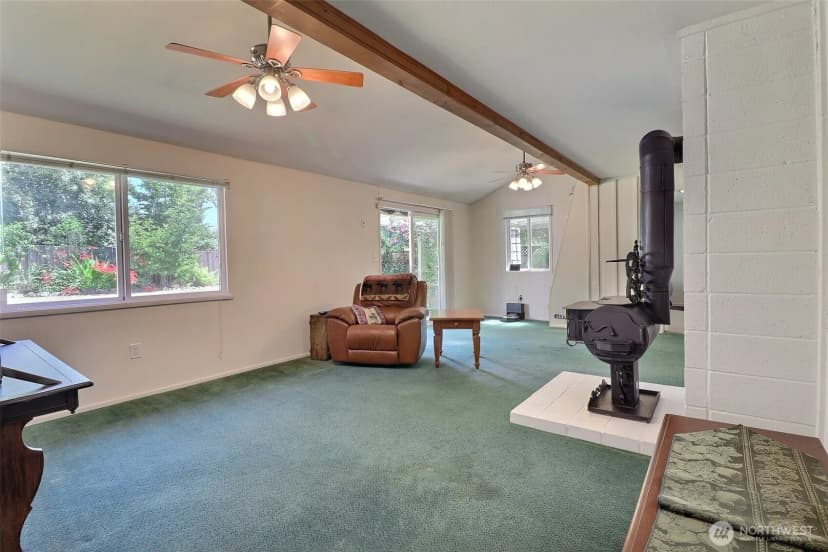 Property photo for 10012 126th Avenue Se, Renton photo 11