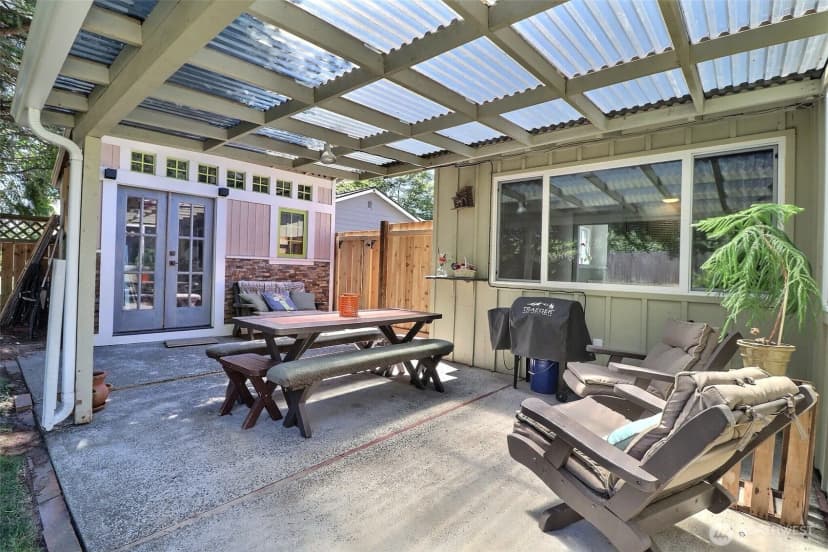 Property photo for 10012 126th Avenue Se, Renton photo 24