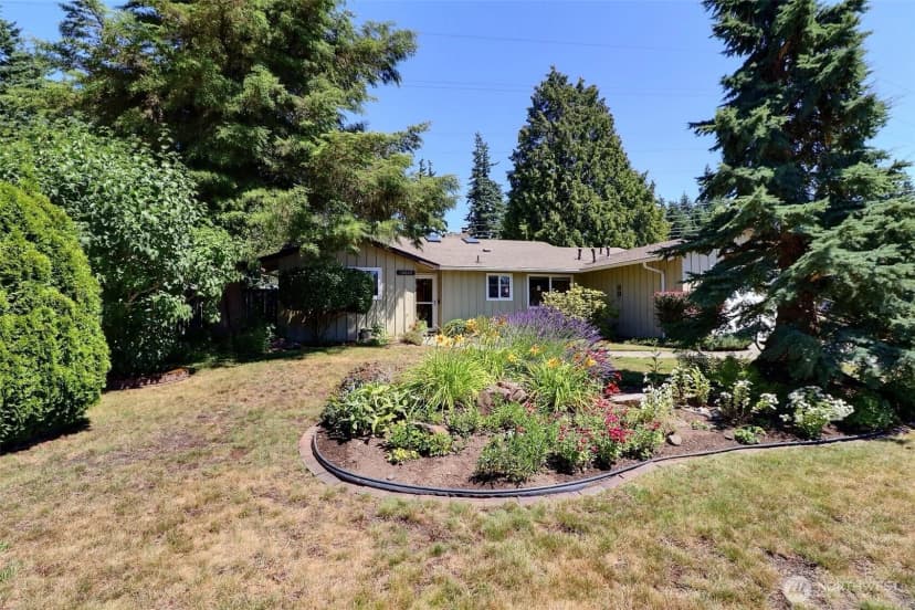 Property photo for 10012 126th Avenue Se, Renton photo 34