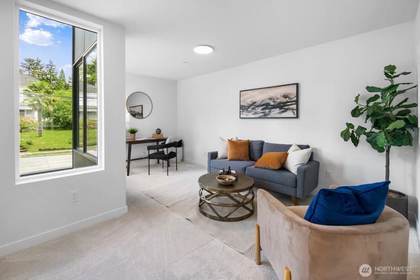 Property photo for 8833 Wallingford Avenue N, Seattle photo 6