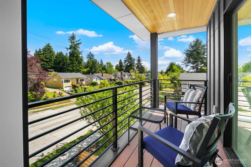 Property photo for 8833 Wallingford Avenue N, Seattle photo 20