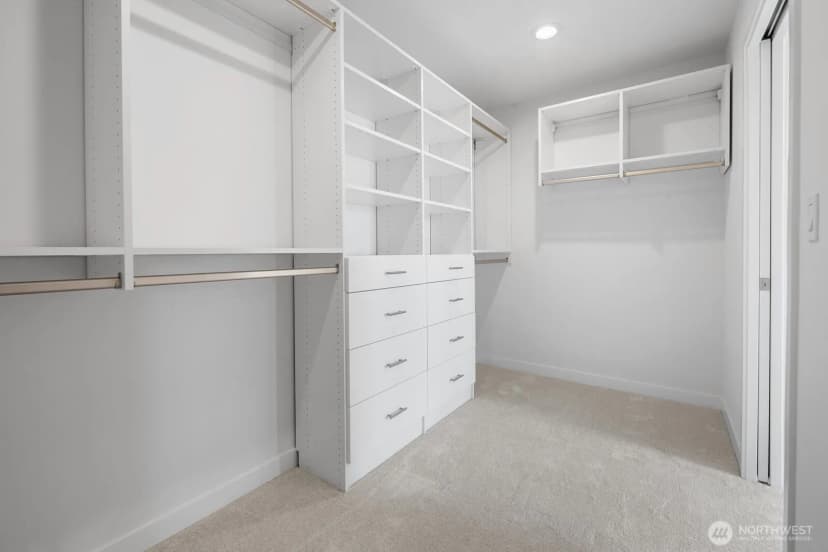Property photo for 8833 Wallingford Avenue N, Seattle photo 19