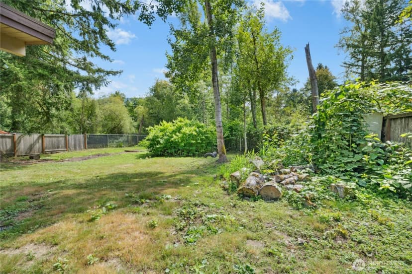 Property photo for 920 2nd Avenue Se, Issaquah photo 16