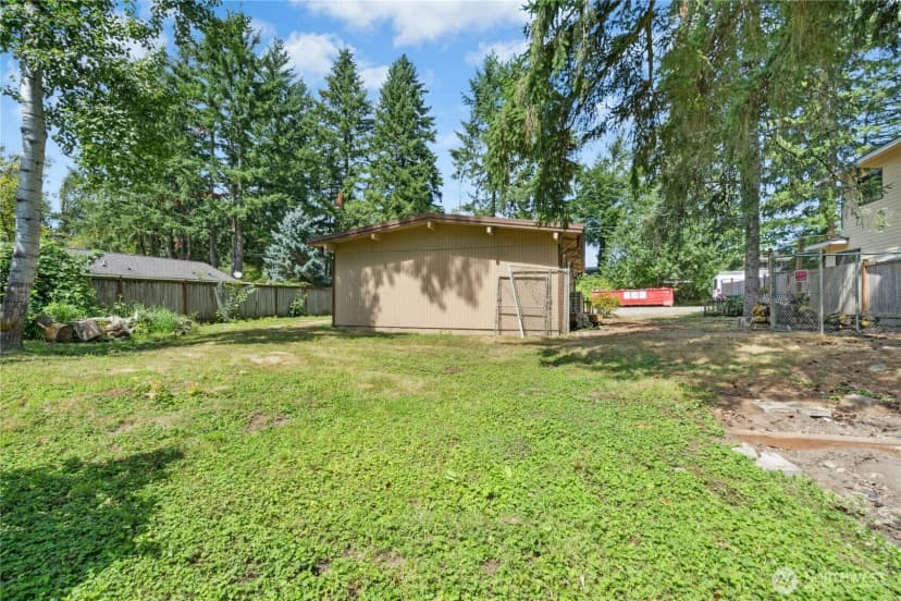 Property photo for 920 2nd Avenue Se, Issaquah photo 17