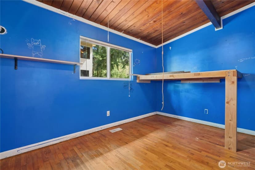 Property photo for 920 2nd Avenue Se, Issaquah photo 13