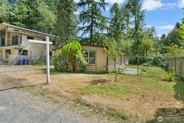 Property photo for 920 2nd Avenue Se, Issaquah photo 2