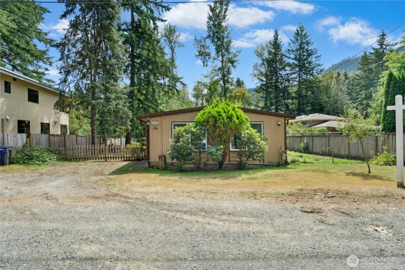 Property photo for 920 2nd Avenue Se, Issaquah