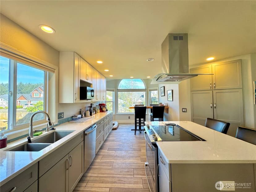 Property photo for 2615 Sea Crest Avenue, Long Beach photo 7