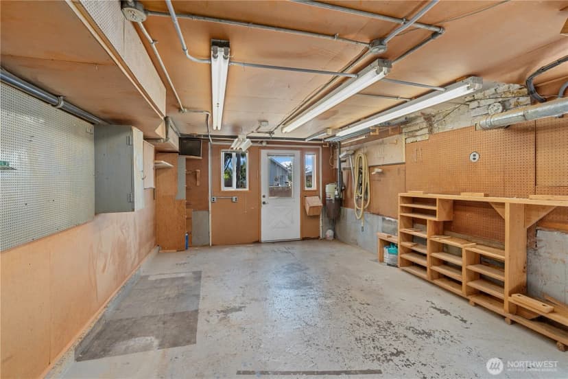 Property photo for 3717 35th Avenue Sw, Seattle photo 32